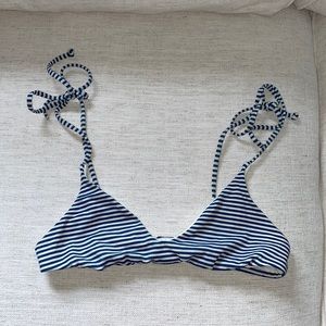 BILLABONG STRIPED BIKINI TOP SIZE SMALL